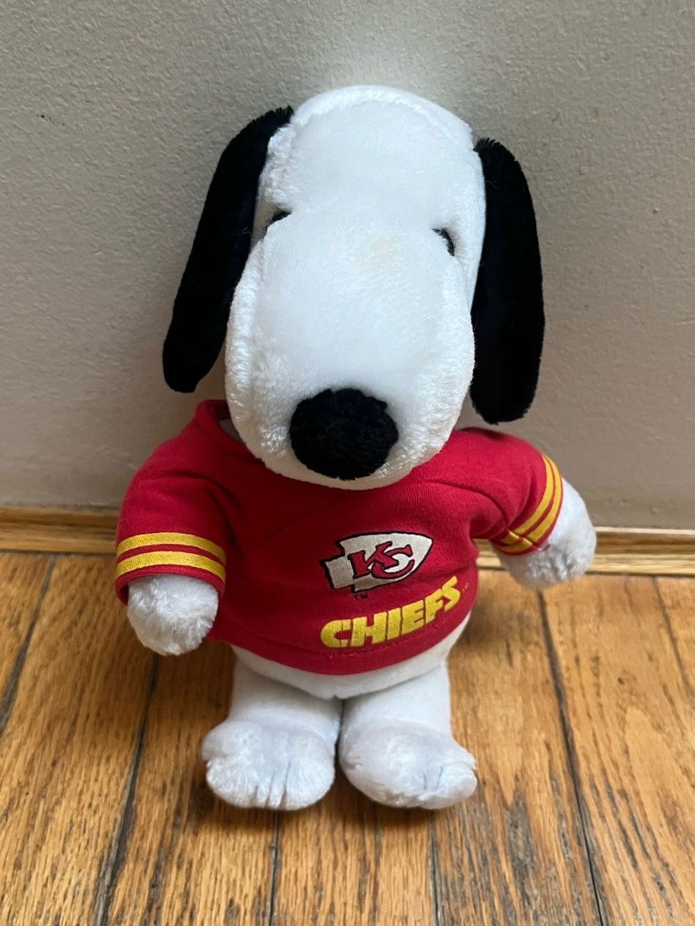 Vintage Peanuts Snoopy Plush NFL Kansas City Chiefs Football Stuffed Animal